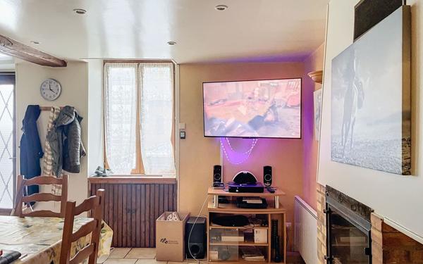 Maison à vendre    2 pièces •  Boussac