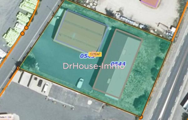 Bien immobilier à vendre 10 pièces de 990 m²