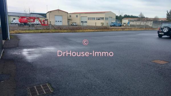 Bien immobilier à vendre 10 pièces de 990 m²