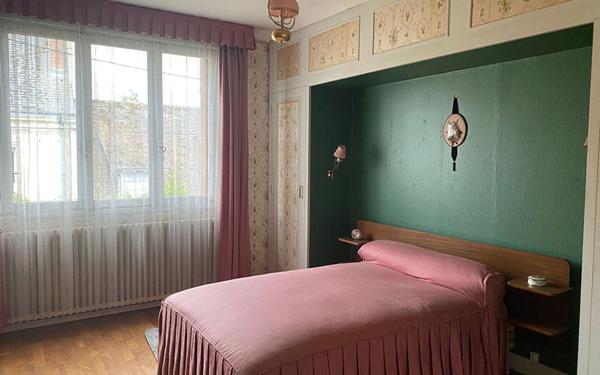 Maison à vendre    5 pièces •  Montoire-sur-le-Loir