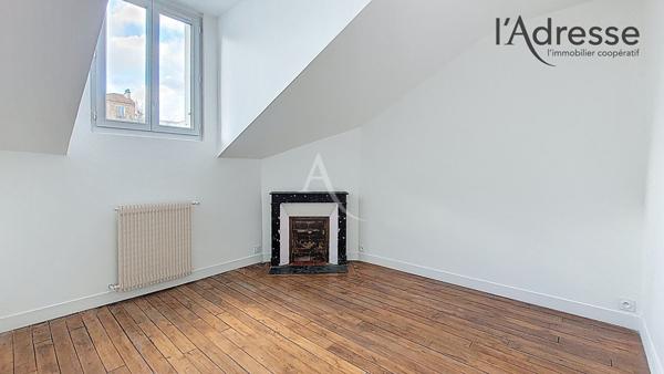 SURESNES/ CARNOT GAMBETTA Appartement dernier étage 2/3 pièces 54m² avec cave