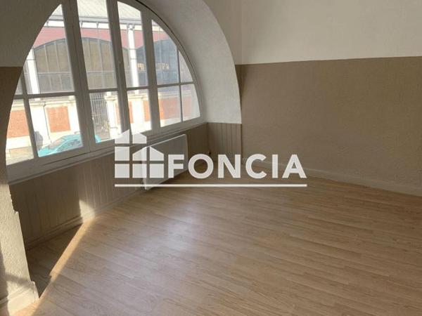 Location Local commercial 2 pièces 139 m² - 13 BIS PLACE P. SEMARD Beziers 34500