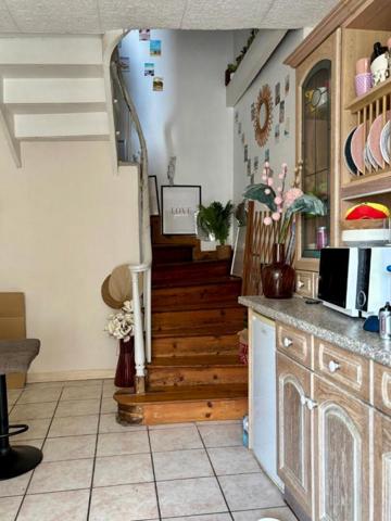 Maison de bourg 7 pièce(s) 180 m2