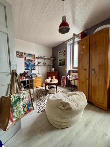 Maison de bourg 7 pièce(s) 180 m2