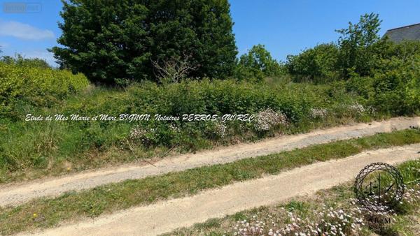 Terrain à Batir à vendre à Kermaria-Sulard dans les Côtes-d'Armor (22450), ref : VT078-22093