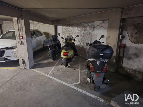 Location parking 5 m² Paris 15