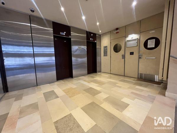 Location parking 5 m² Paris 15