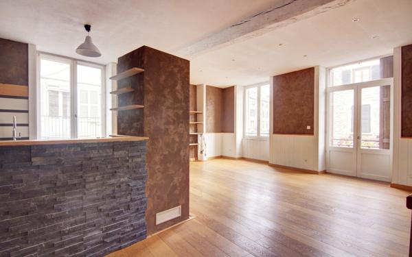 Appartement à vendre    4 pièces • 93,13 m2 Saint-Paul-en-Jarez