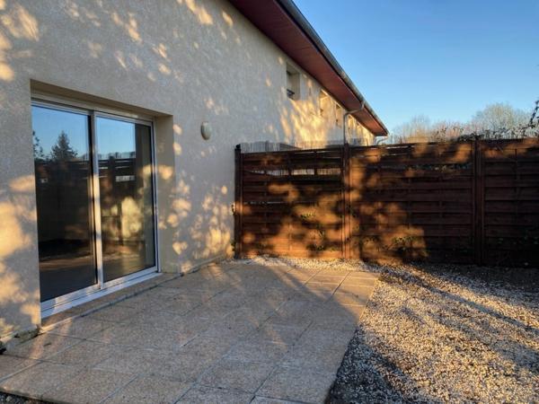 Ensemble immobilier de 5 logements loués