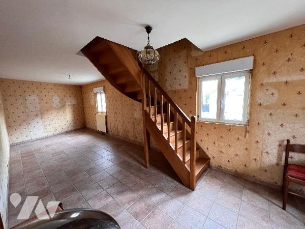 Maison avec jardin à vendre à FOLEMBRAY.