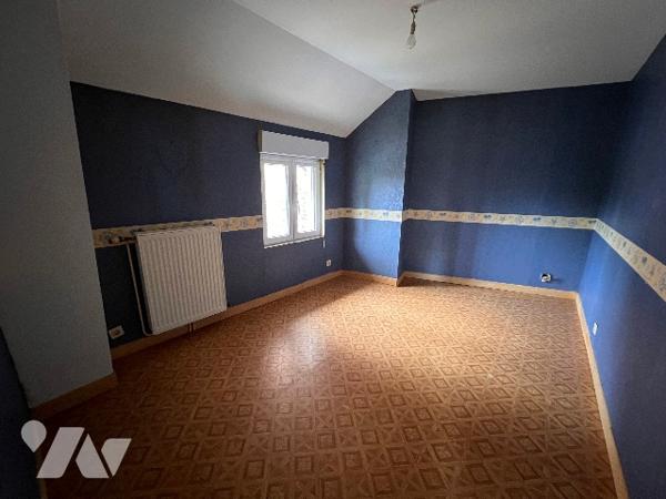 Maison avec jardin à vendre à FOLEMBRAY.