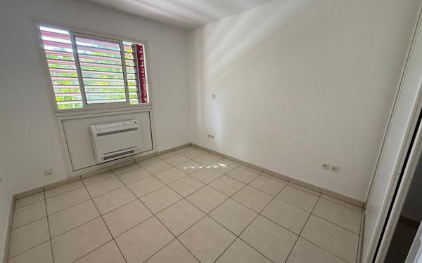Appartement à vendre    2 pièces • 42,60 m2 Saint-Denis