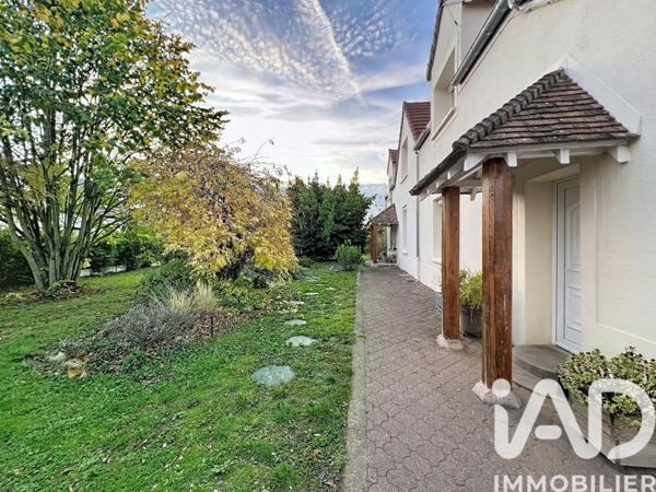 Maison à vendre 7 pièces 241 m² Évry-Grégy-sur-Yerre