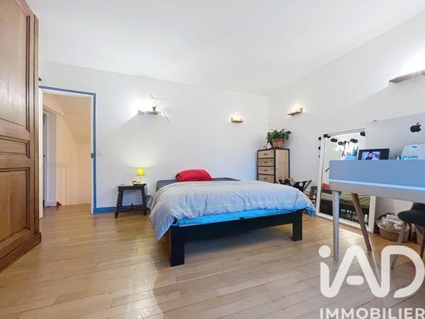 Maison à vendre 7 pièces 241 m² Évry-Grégy-sur-Yerre