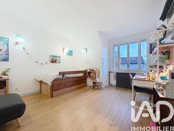 Maison à vendre 7 pièces 241 m² Évry-Grégy-sur-Yerre
