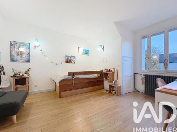Maison à vendre 7 pièces 241 m² Évry-Grégy-sur-Yerre