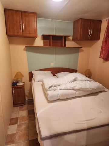 Ensemble sur domaine en bord de mer