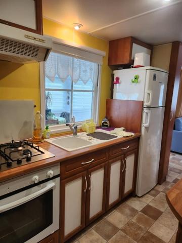 Ensemble sur domaine en bord de mer
