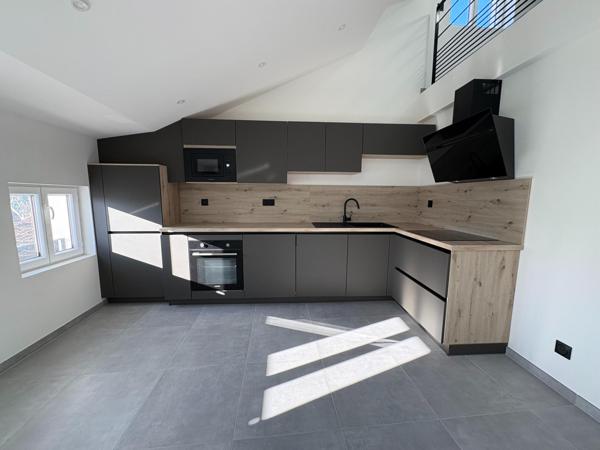 DUPLEX NEUF AU CALME ET PROCHE DE CENTRE VILLE