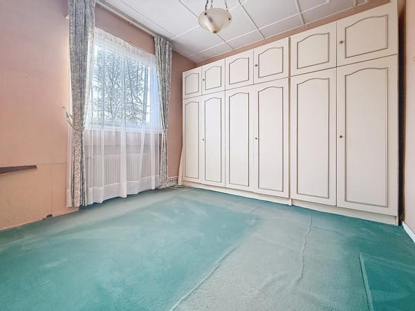 PLAIN PIED SEMI-INDIVIDUELLE DE 94 M2 AVEC JARDIN GARAGE.