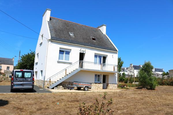 EXCLUSIVITE Maison à vendre 8 pièces PLOUHINEC (29) 4 chambres de 143 m2 sur un terrain de 1373 m2