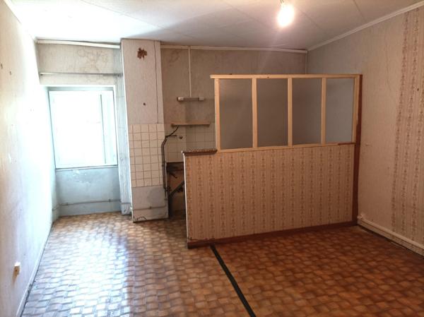 Dpt Jura (39), à vendre COUSANCE maison P6