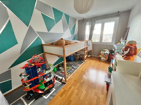 Appartement à vendre à Besançon dans le Doubs (25000), ref : 25006-92-2025   
Saint Claude