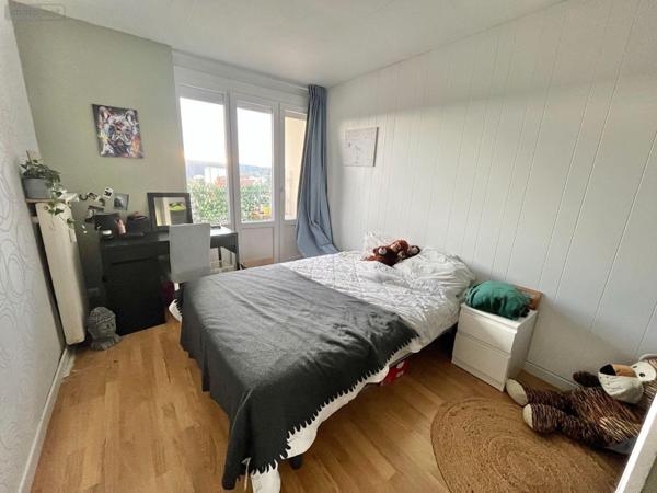 Appartement à vendre à Besançon dans le Doubs (25000), ref : 25006-92-2025   
Saint Claude