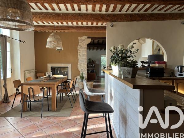 Maison à vendre 7 pièces 210 m² Carpentras