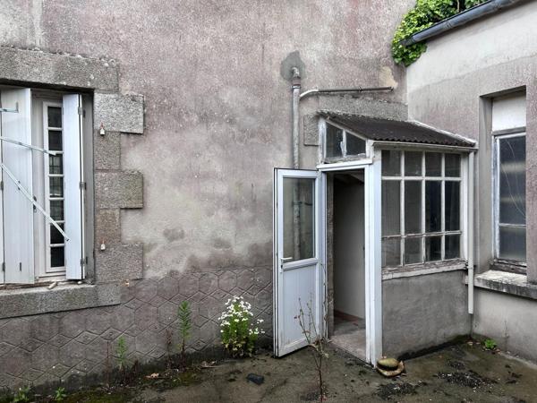 MAISON DE CARACTERE A RENOVER CENTRE ST POL DE LEON