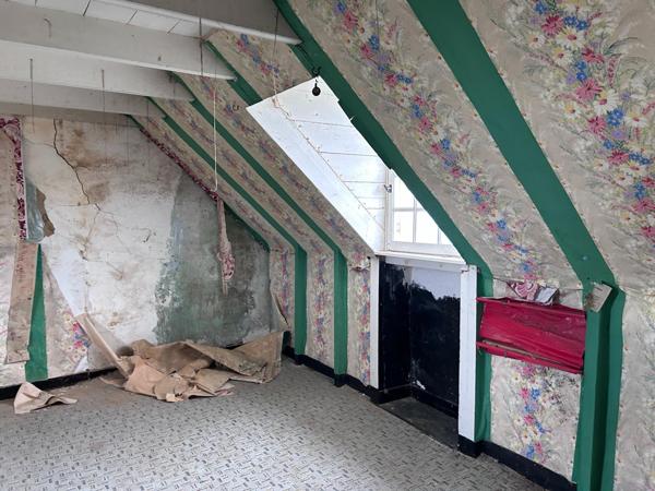 MAISON DE CARACTERE A RENOVER CENTRE ST POL DE LEON