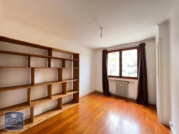 Appartement à louer 3 pièces 65m² Chambéry (73000)