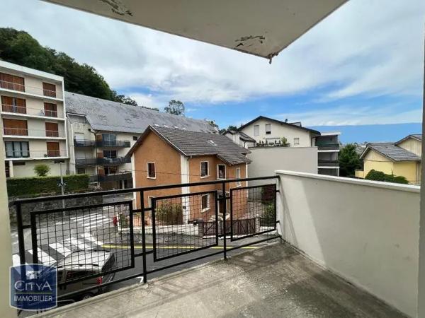 Appartement à louer 3 pièces 65m² Chambéry (73000)