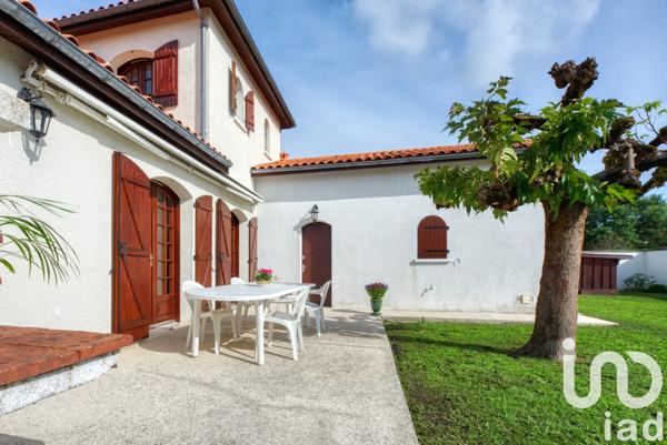 Maison à vendre 5 pièces 148 m² Mérignac