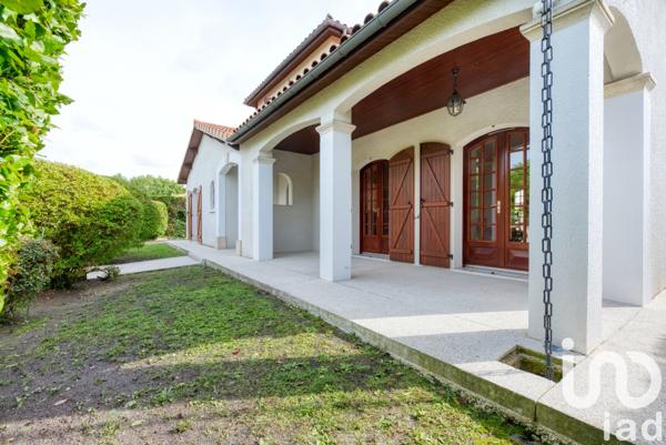 Maison à vendre 5 pièces 148 m² Mérignac