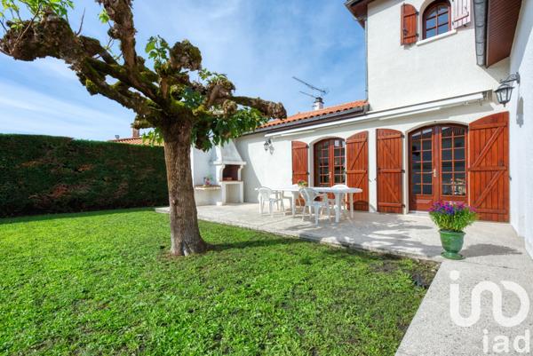 Maison à vendre 5 pièces 148 m² Mérignac