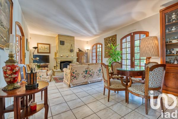 Maison à vendre 5 pièces 148 m² Mérignac