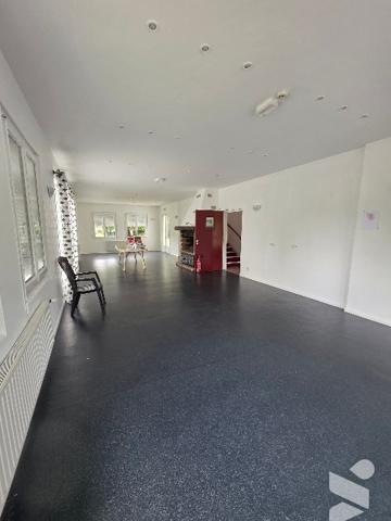 Ancien Hôtel-Restaurant à vendre – 486 m² – 24 chambres – Terrain de 3 047 m²