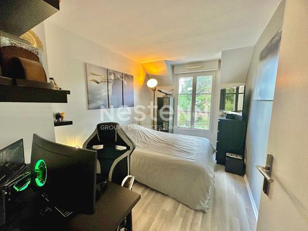 Maison familiale de 135m2 avec 5 chambres, jardin exposé sud-ouest, insert à bois, combles aménagés - Quartier des Sablons, Igny (Plateau de Saclay°