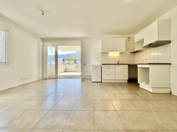 T3 de 63 m² - PARKING - SEYNOD ARCALOZ - CALME ABSOLUE