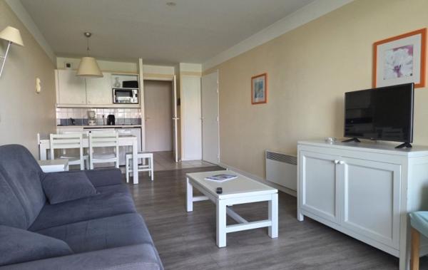 Vente Appartement P2 Résidence VUE MER à rafraîchir Les sables-d'olonne   