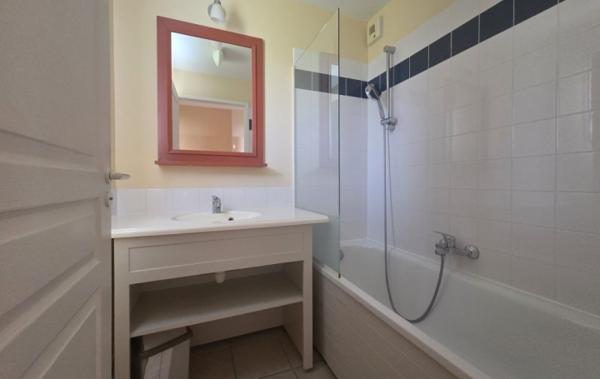 Vente Appartement P2 Résidence VUE MER à rafraîchir Les sables-d'olonne   