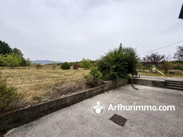 Vente                                                      Maison
                        
                     7 pièces                      170 m2                     à Chaux