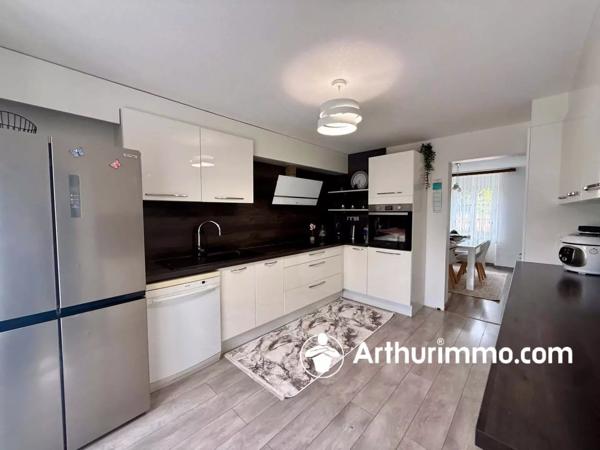 Vente                                                      Maison
                        
                     7 pièces                      170 m2                     à Chaux