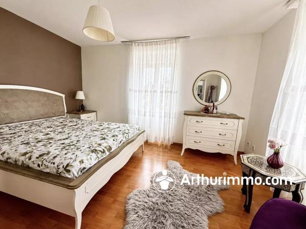 Vente                                                      Maison
                        
                     7 pièces                      170 m2                     à Chaux