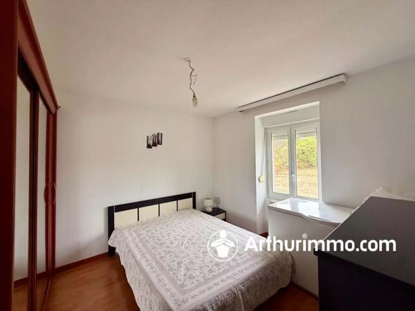 Vente                                                      Maison
                        
                     7 pièces                      170 m2                     à Chaux