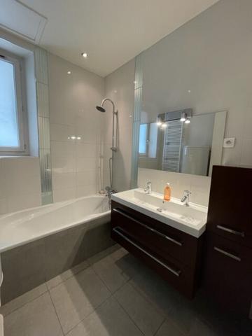 VAUBAN Marseille appartement T3/4 de 92 m2 Terrasse 63m2