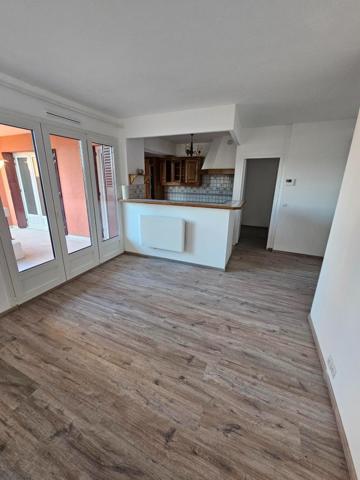 GAGNY CENTRE -  APPARTEMENT 3P LUMINEUX -TERRASSE