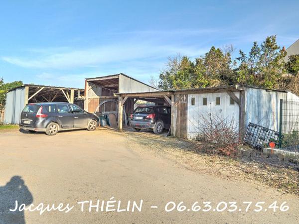 LONGERE A PROXIMITÉ DE LA VILLE