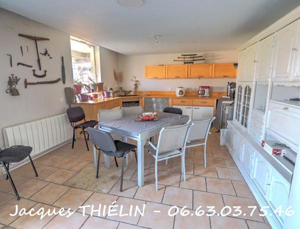 LONGERE A PROXIMITÉ DE LA VILLE